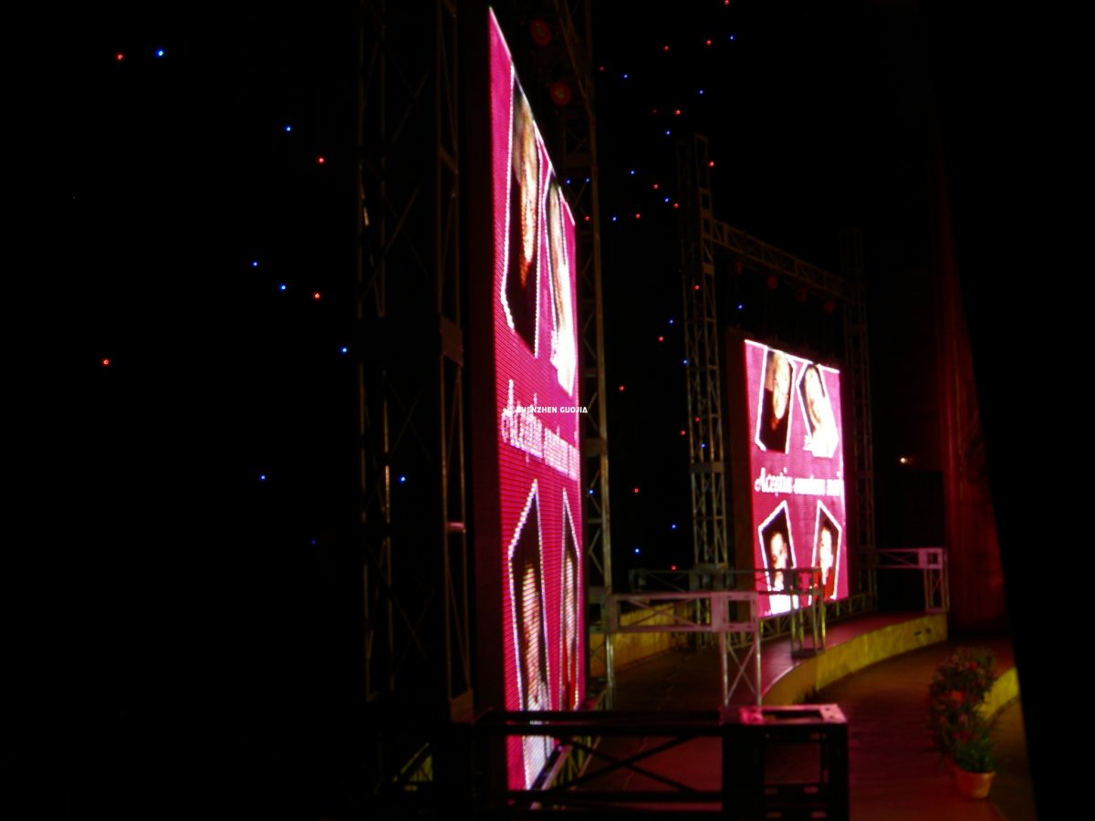 P16mm Rental Style Screen in Romania - Image 4